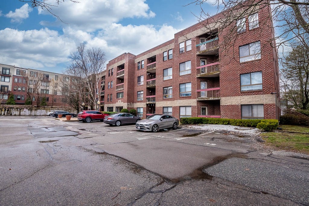 14 Heron St 309