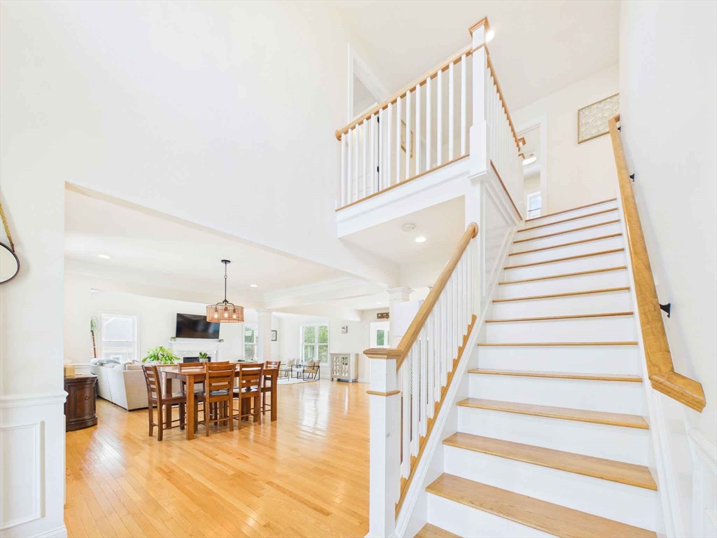 28 Prince Snow Cir
