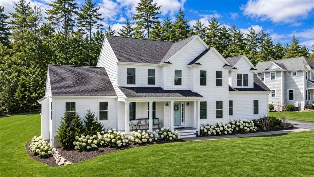 28 Prince Snow Cir