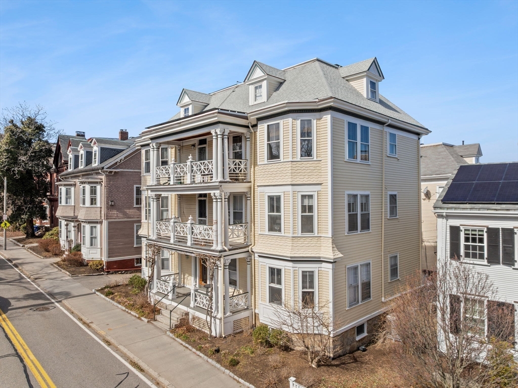 115 Walnut St 3