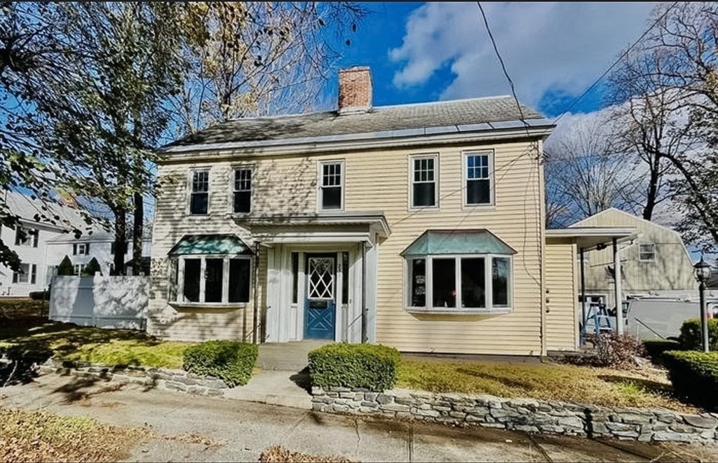Photo of 233 West St, Leominster, MA