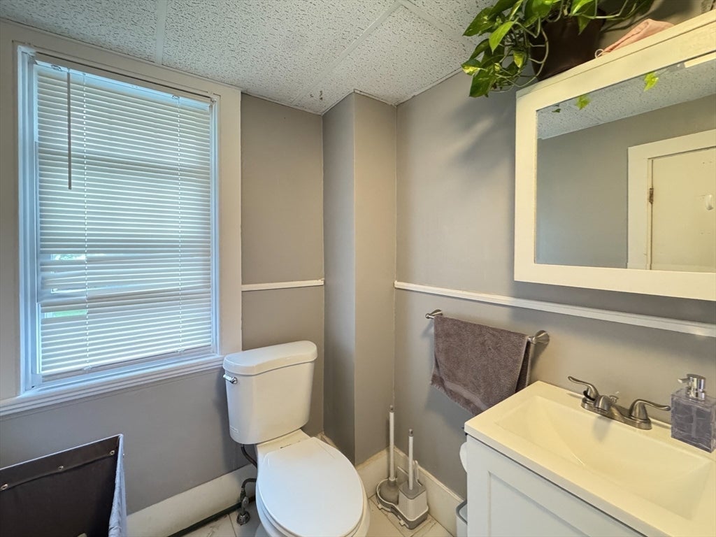 233 West St, Leominster, MA, 233 West St, Leominster, MA Photo #28