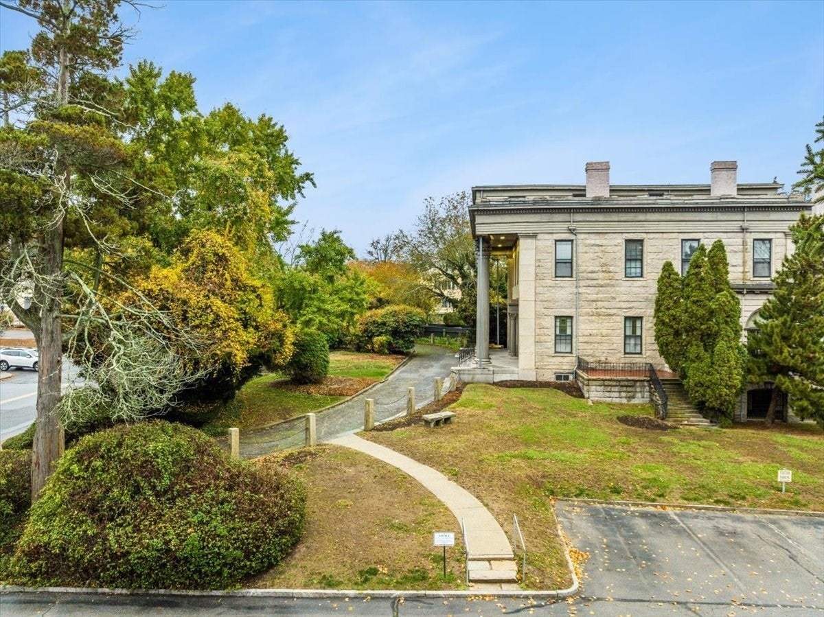 388 County Street