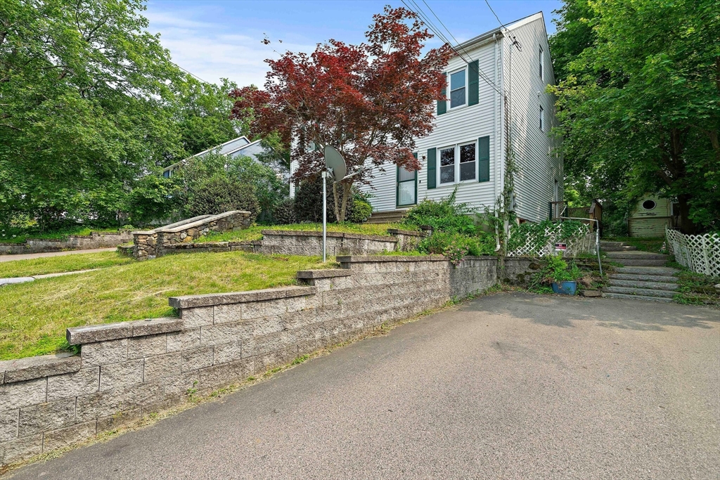 32-34 Lawn St