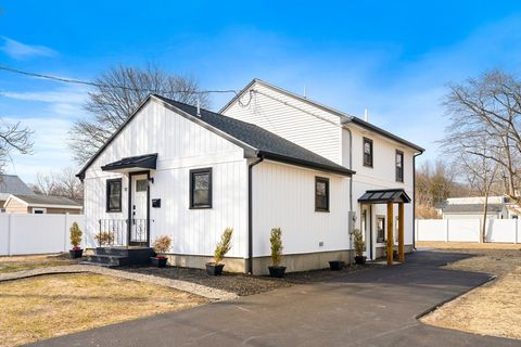 12 Donegal Ln. Danvers MA 01923