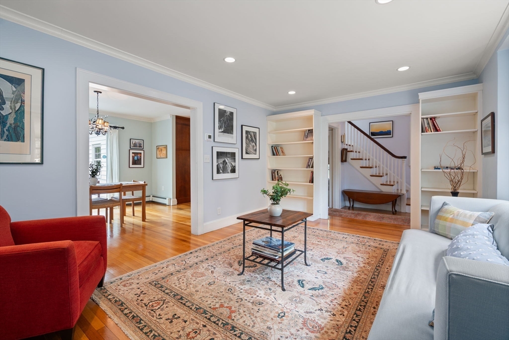 32 Marcia Rd