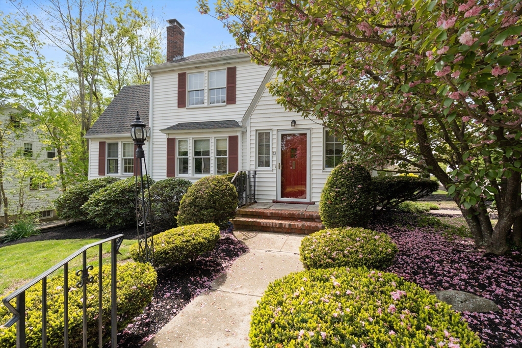 32 Marcia Rd
