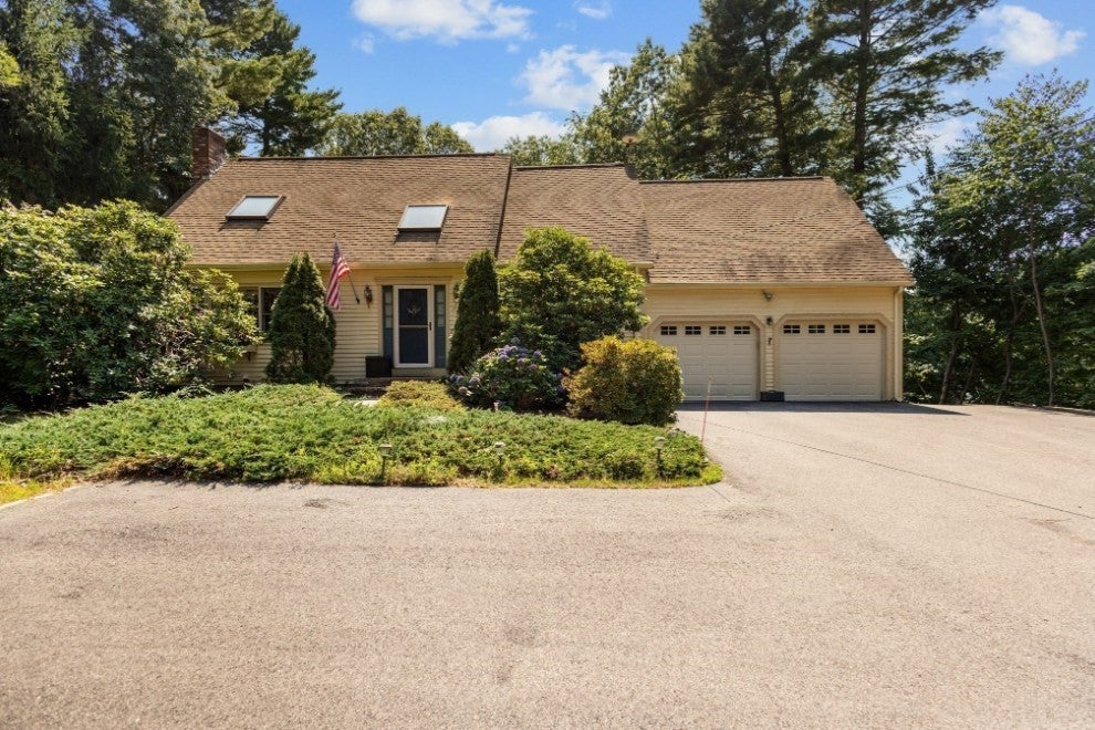 147 Creek St, Wrentham, MA, 147 Creek St, Wrentham, MA Photo #1