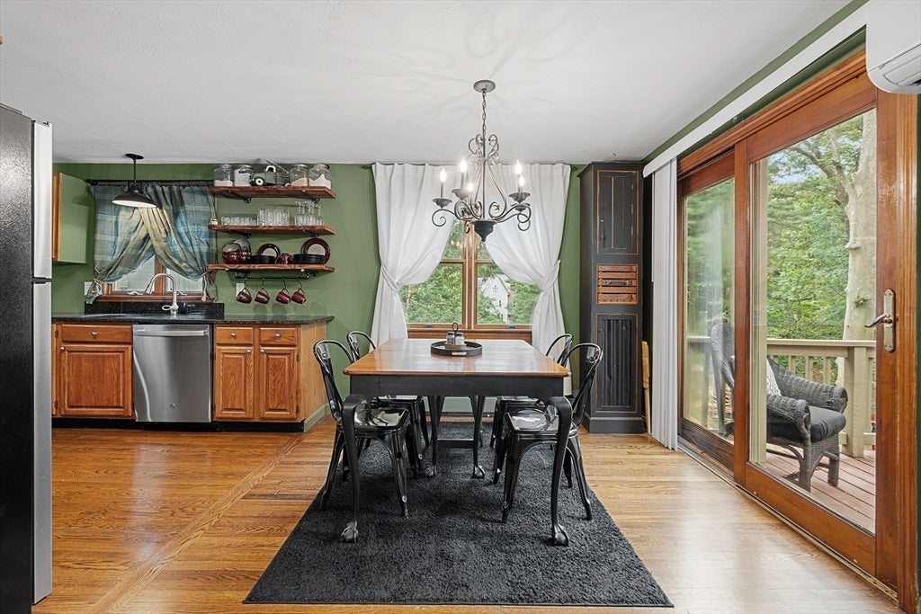 10 Marion Way, Pembroke, MA Photo #7
