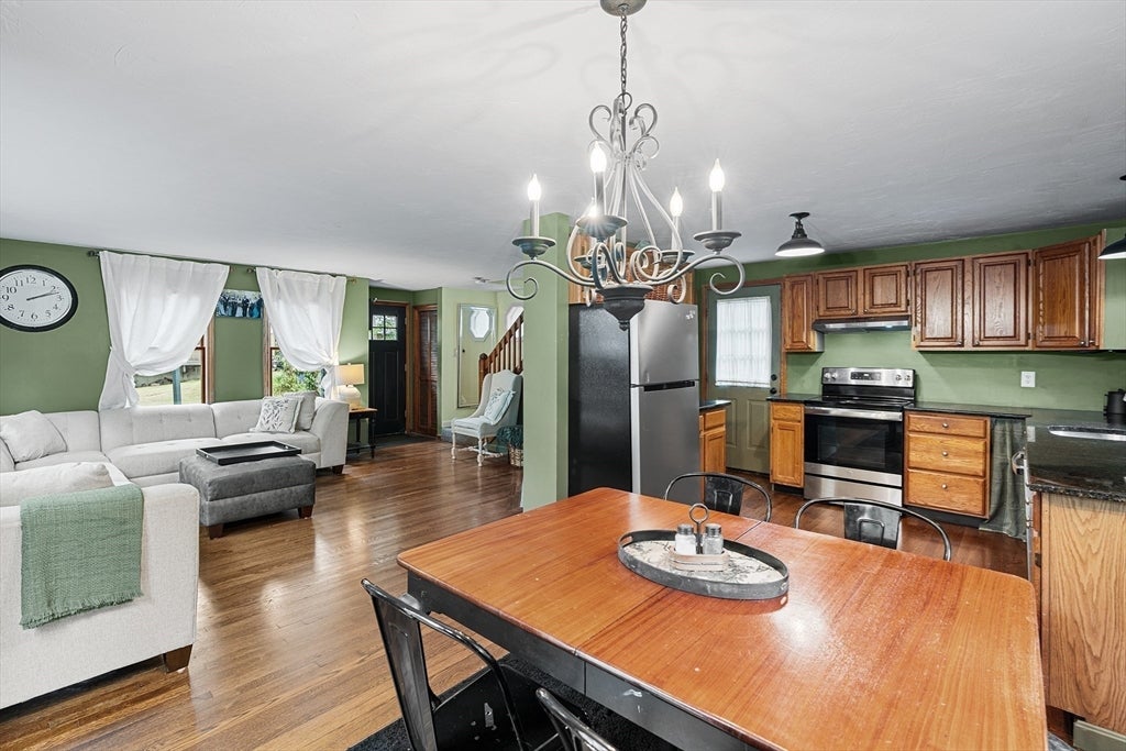 10 Marion Way, Pembroke, MA Photo #8