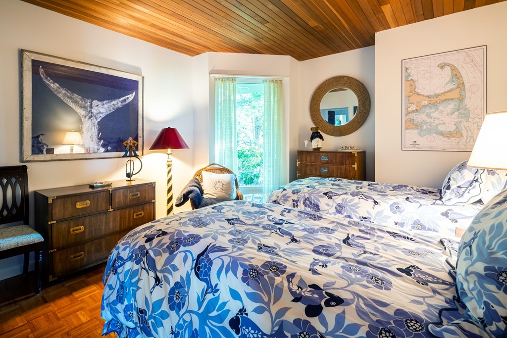 Barnstable, Massachusetts 02655, United States, 7 Bedrooms Bedrooms, ,6 BathroomsBathrooms,Residential,Active,74572