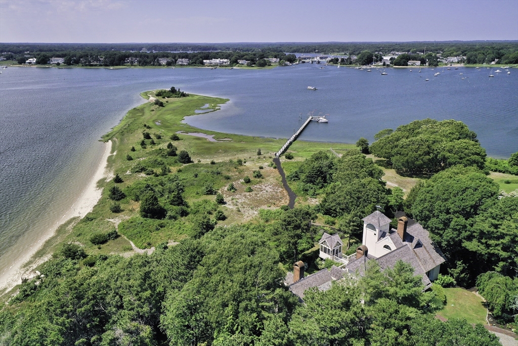 255 Bayberry Way