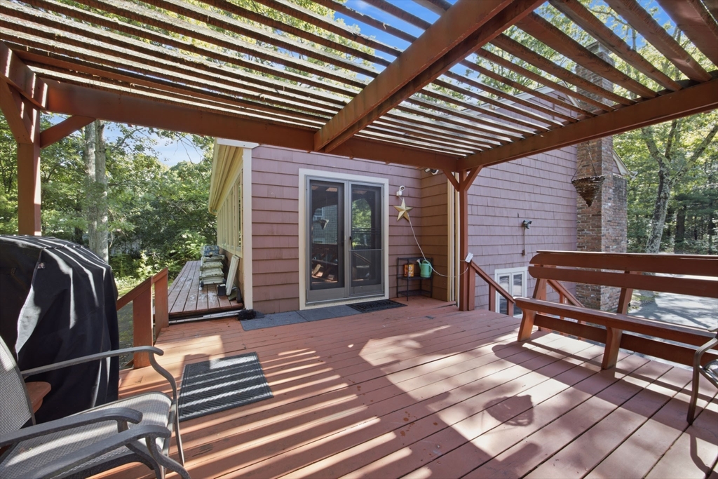 111 Rocky Pond Rd