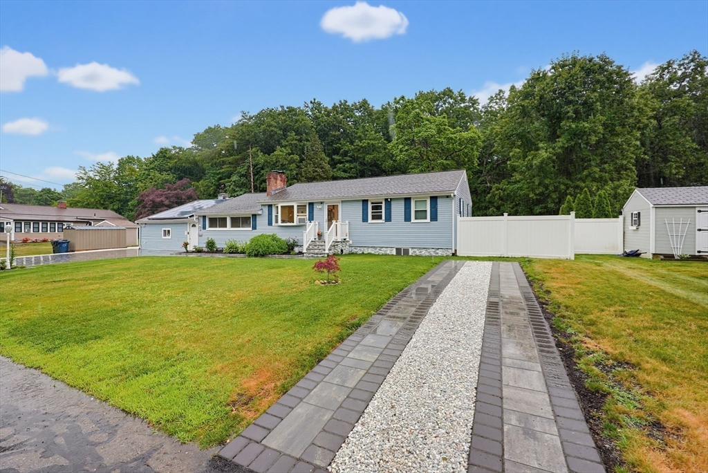 14 Country Ln