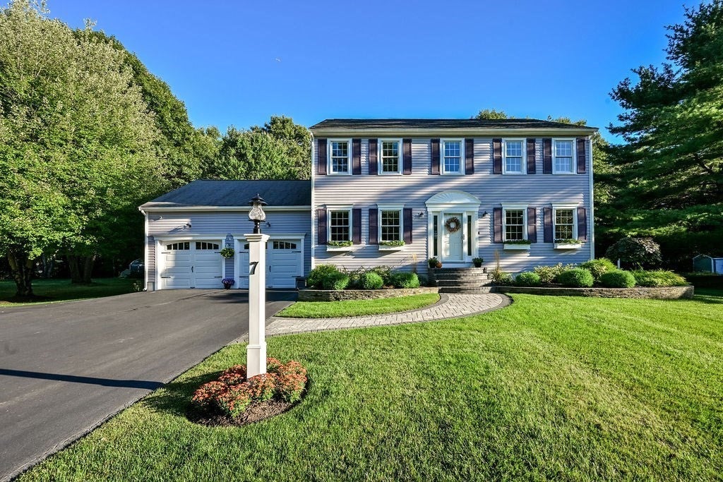 7 Southpark Ln, Mansfield, MA Photo #1