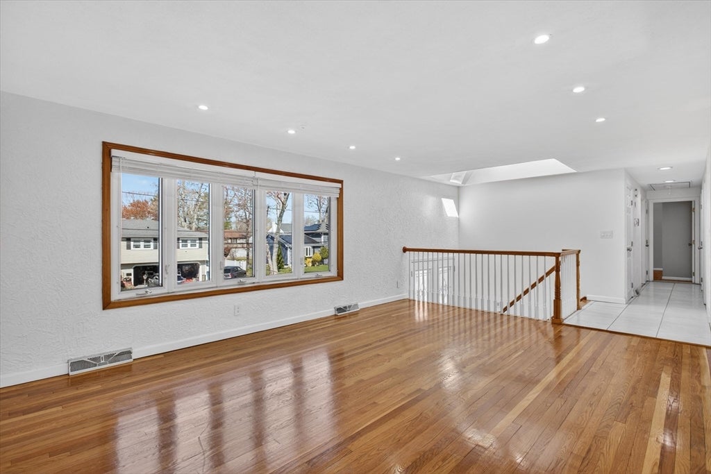 25 Gloversbrook Rd