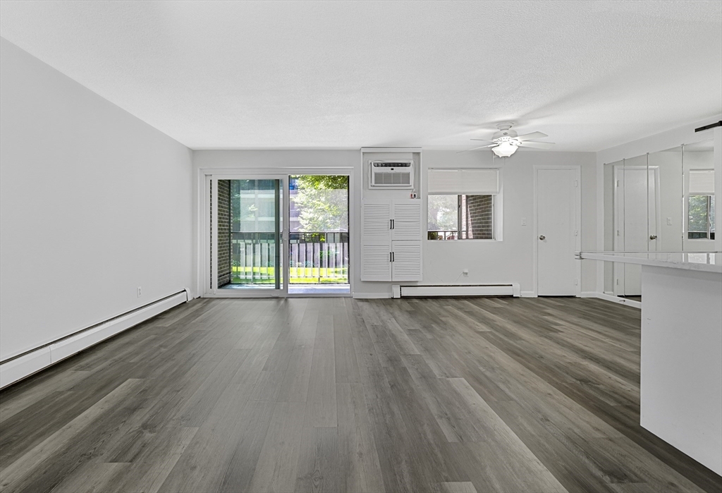 64 Main St 25B