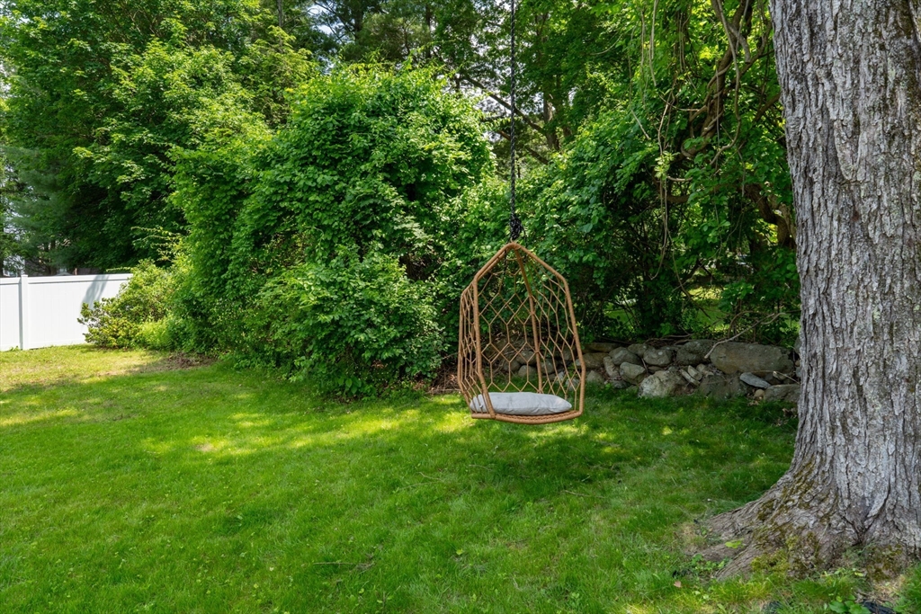 64 Nashoba Dr