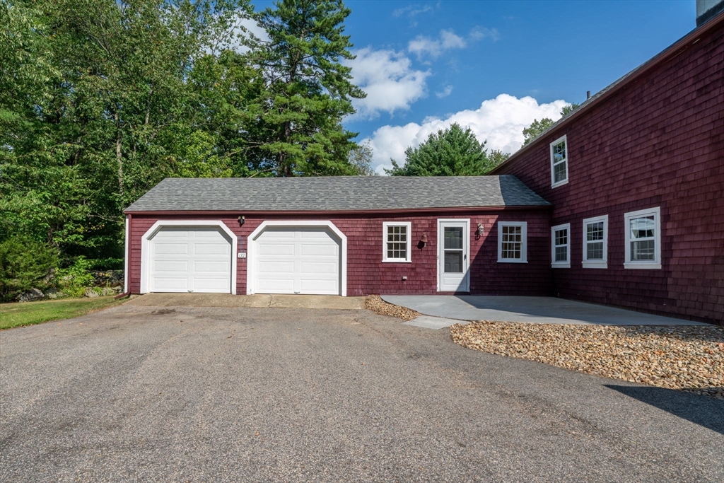 132 Maple Ave