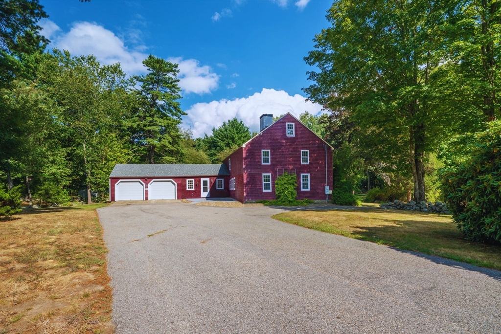 132 Maple Ave