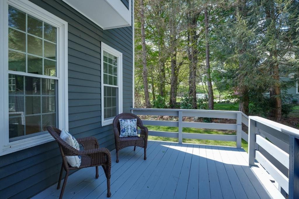 215 Rolling Meadow Dr, Holliston, MA Photo #26