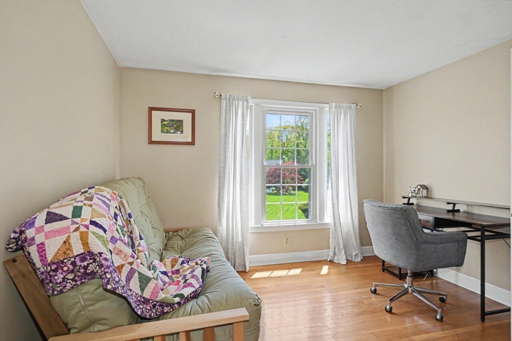 215 Rolling Meadow Dr, Holliston, MA Photo #19