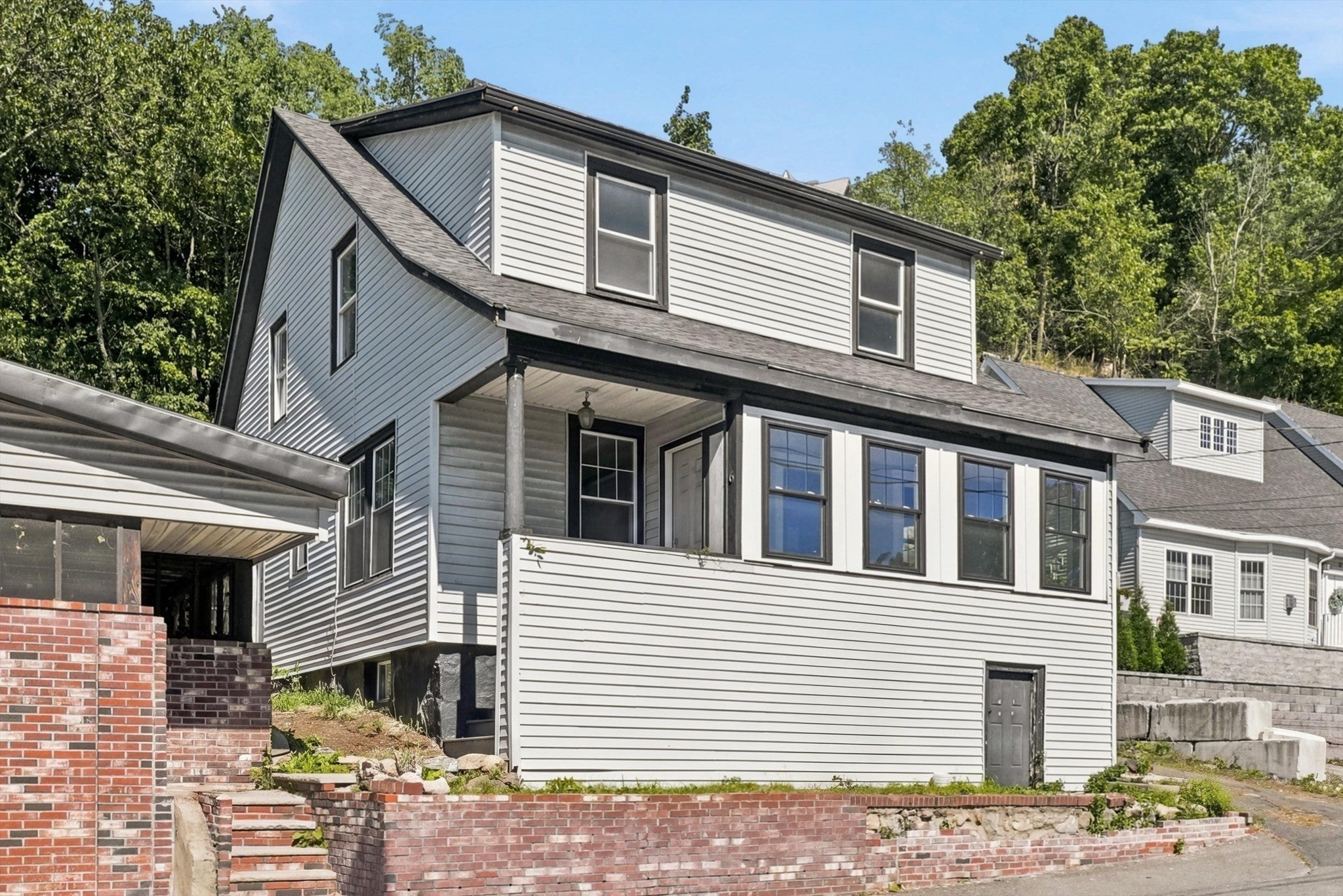 Photo of 6 Cliff Street, Lynn, MA