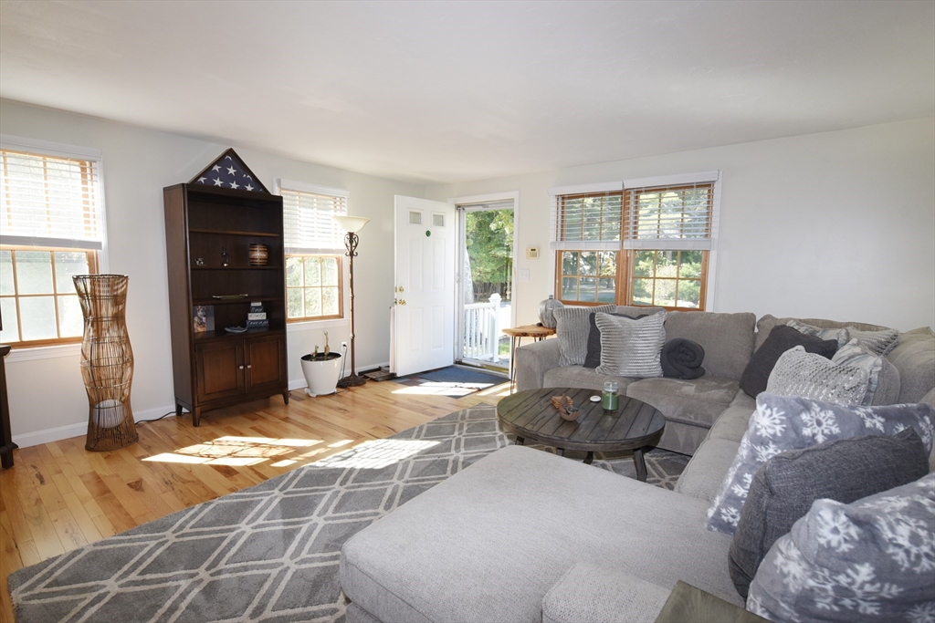 547 Washington St B11