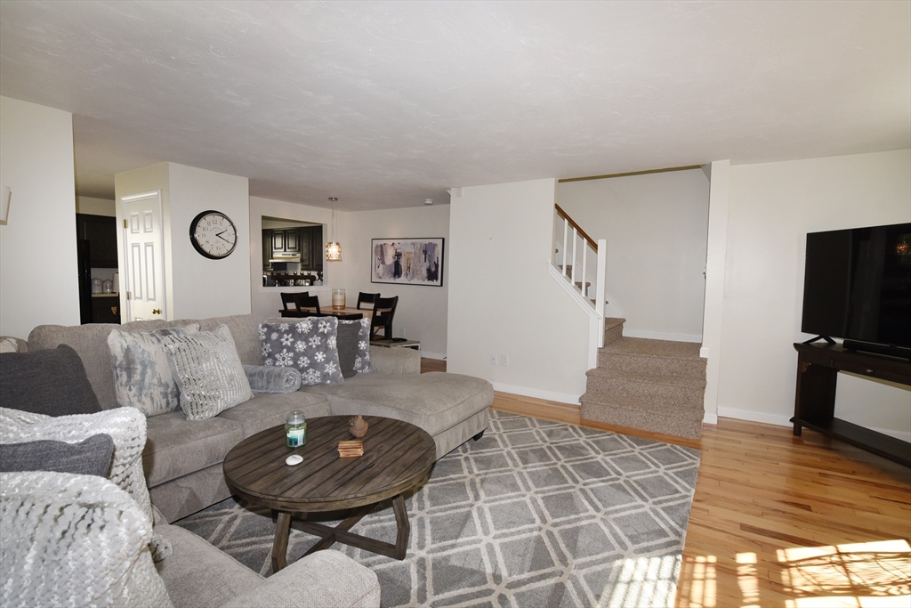 547 Washington St B11