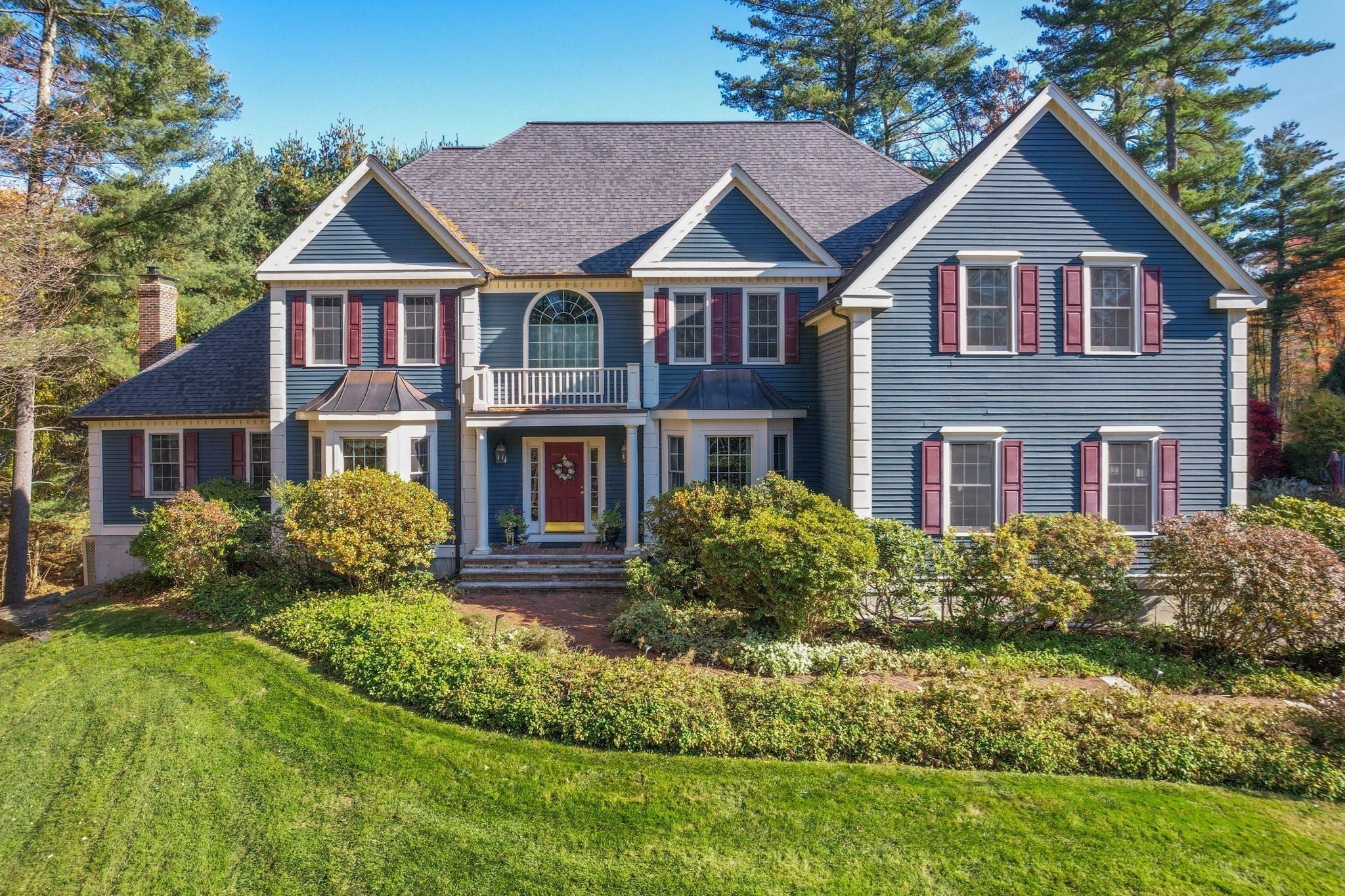 69 Nixon Rd, Framingham MA 01701