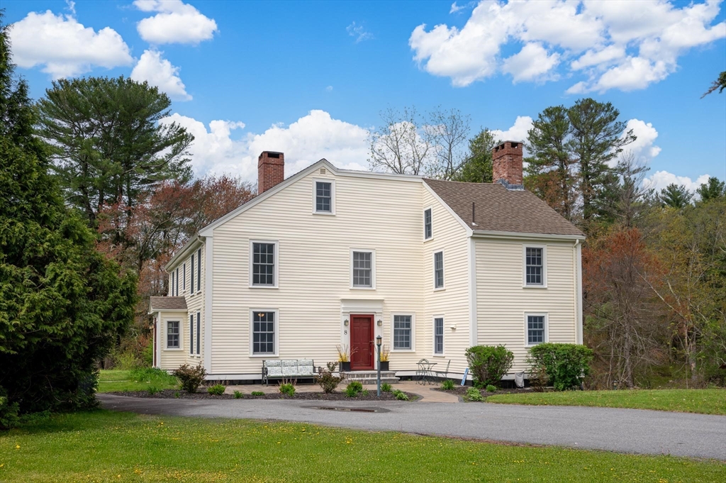 8 Douglass Lane
