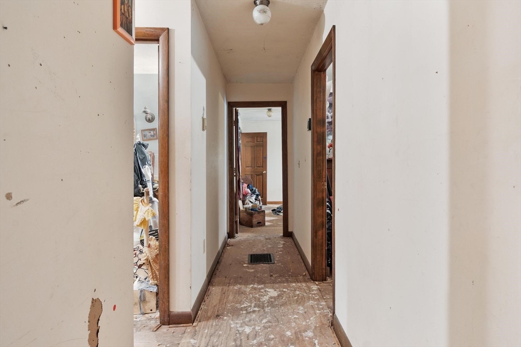 354 Maple St, Bellingham, MA Photo #8