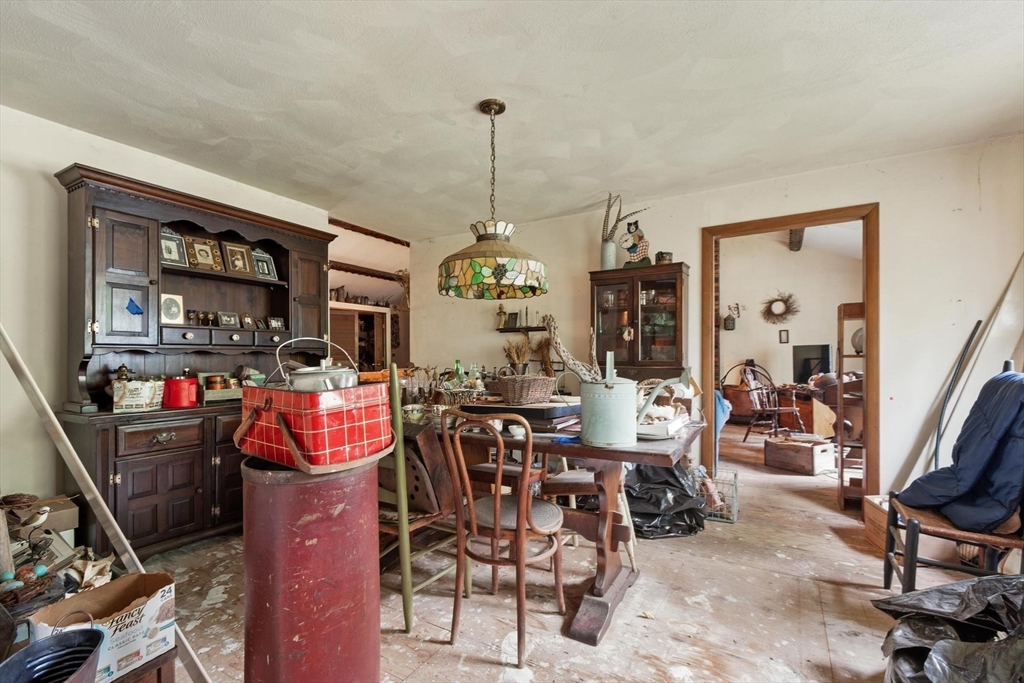 354 Maple St, Bellingham, MA Photo #15