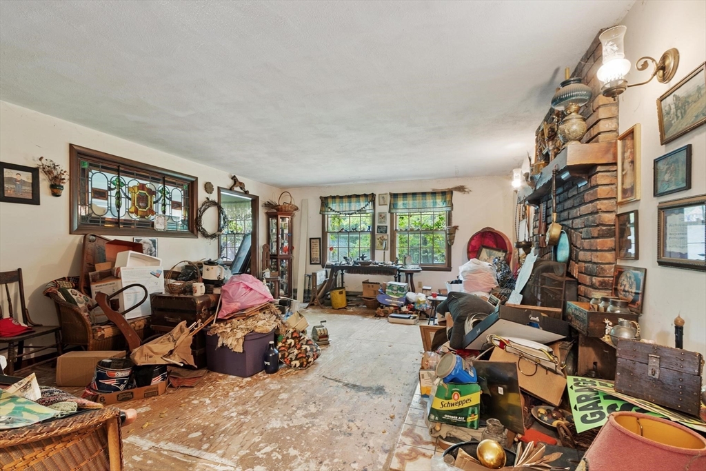 354 Maple St, Bellingham, MA Photo #13