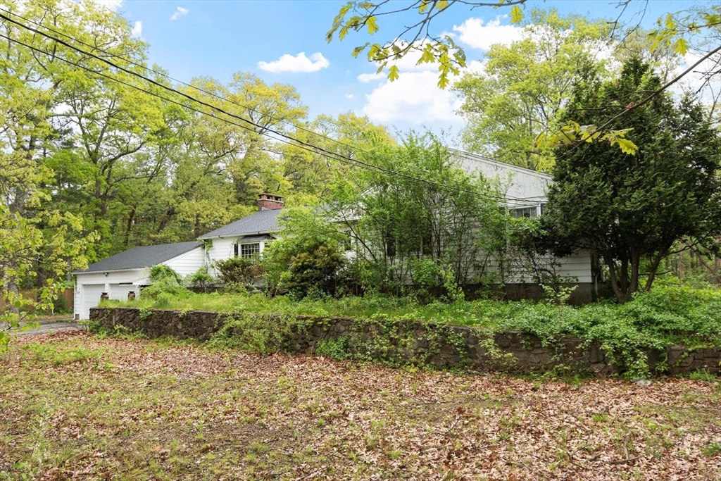 354 Maple St, Bellingham, MA Photo #27