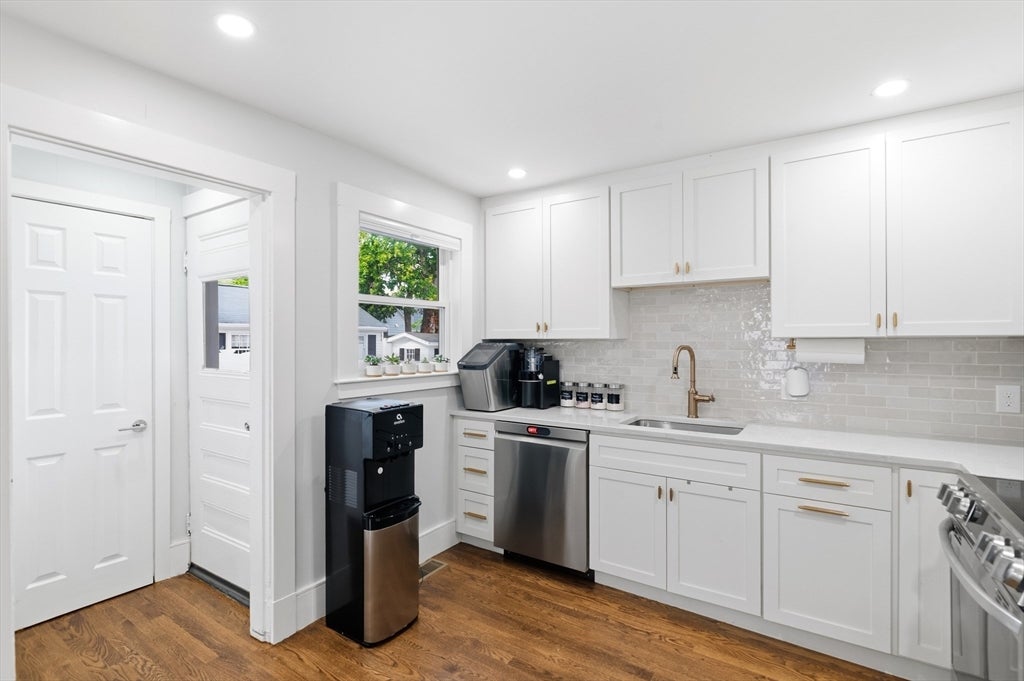 43 Standish St, Weymouth, MA Photo #8
