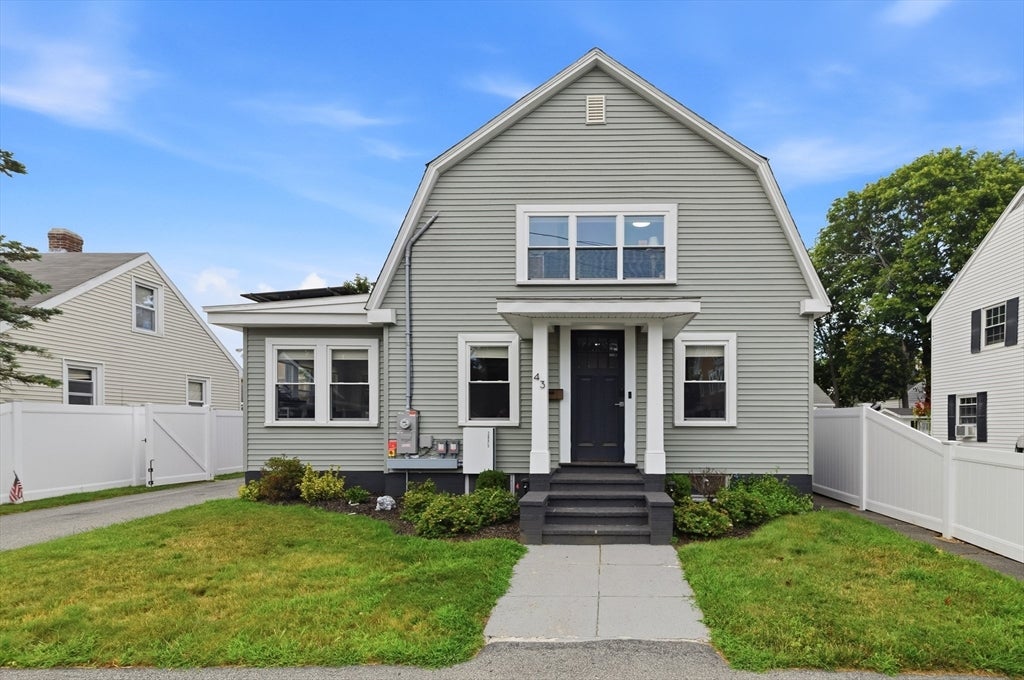 43 Standish St, Weymouth, MA Photo #1