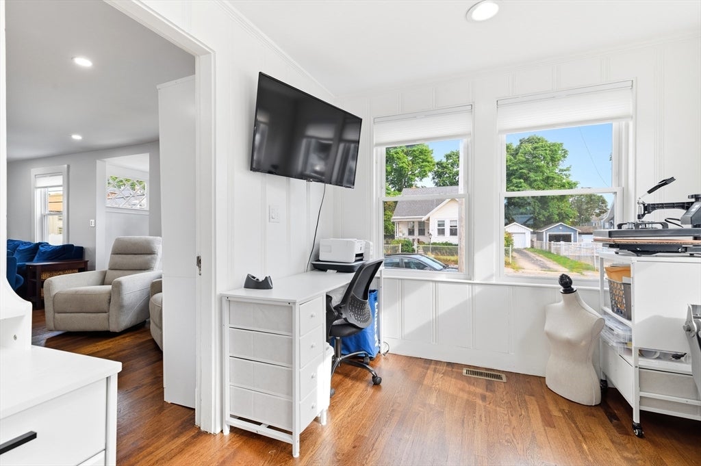 43 Standish St, Weymouth, MA Photo #14