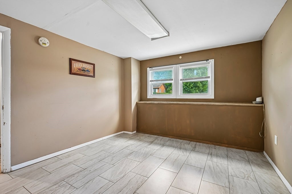 12 Barnard Rd, Lawrence, MA, 12 Barnard Rd, Lawrence, MA Photo #18