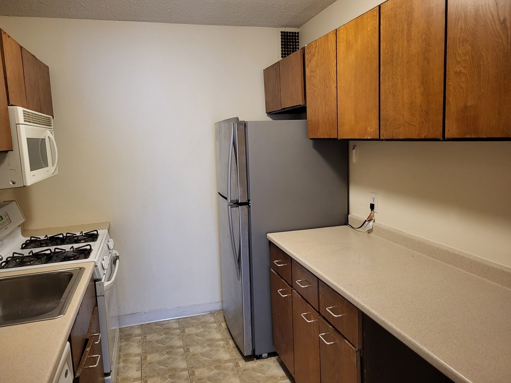33 Pond Avenue 301
