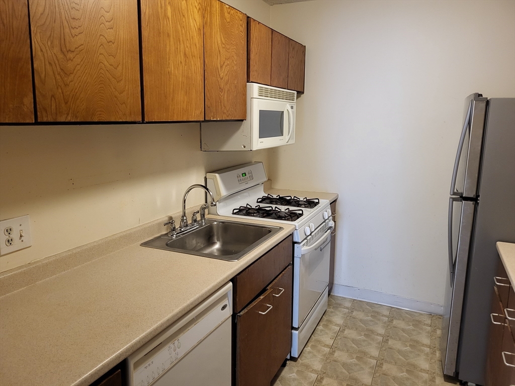 33 Pond Avenue 301