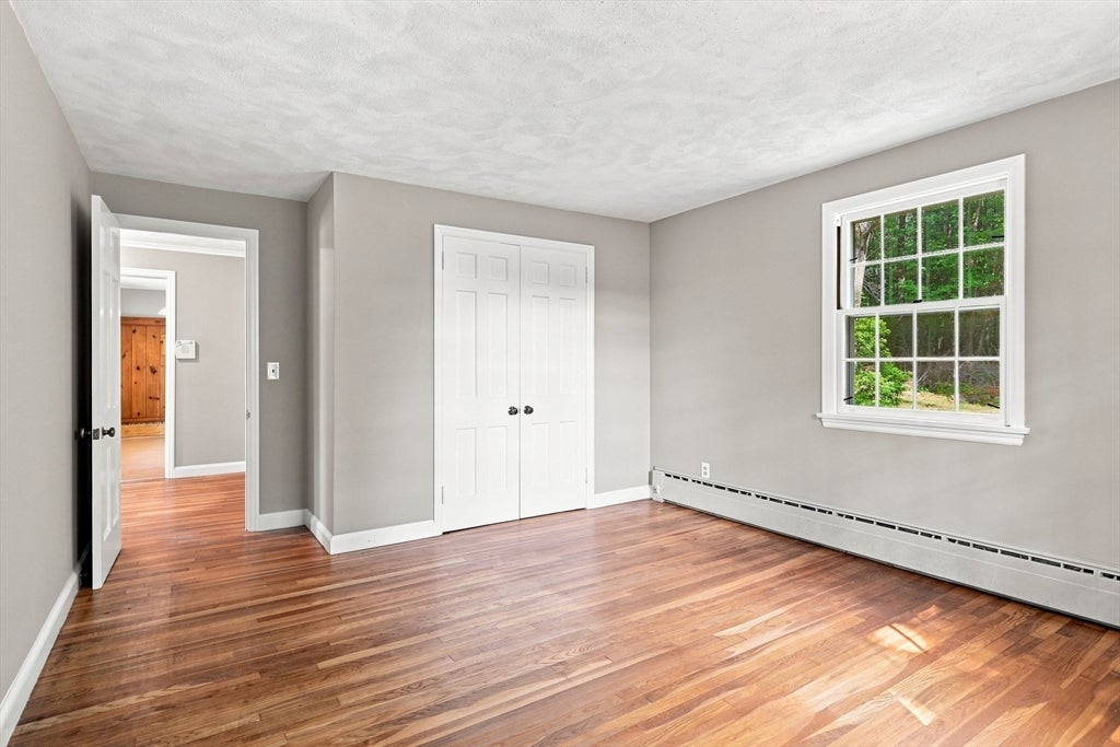 92 Oak Hollow Rd, Springfield, MA Photo #18