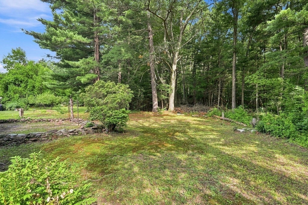 92 Oak Hollow Rd, Springfield, MA Photo #41