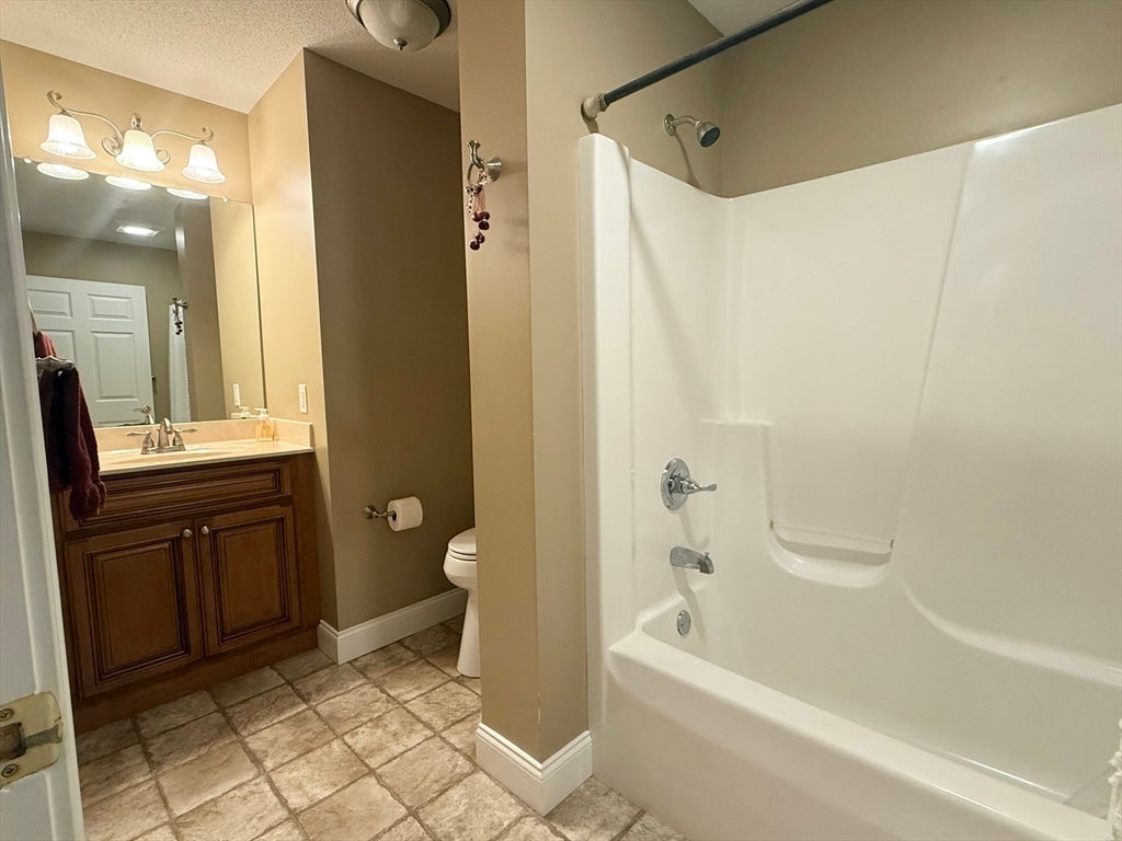 23 Cherry Drive #23, Wilbraham, MA, 23 Cherry Drive #23, Wilbraham, MA Photo #32