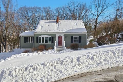 19 Indian Hill Rd Woburn MA 01801