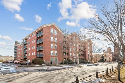 Photo of 50 South Common St #508, Lynn, MA 01902 (MLS # 73484903)