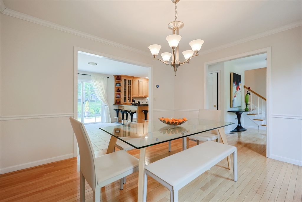 11 Heron Ln