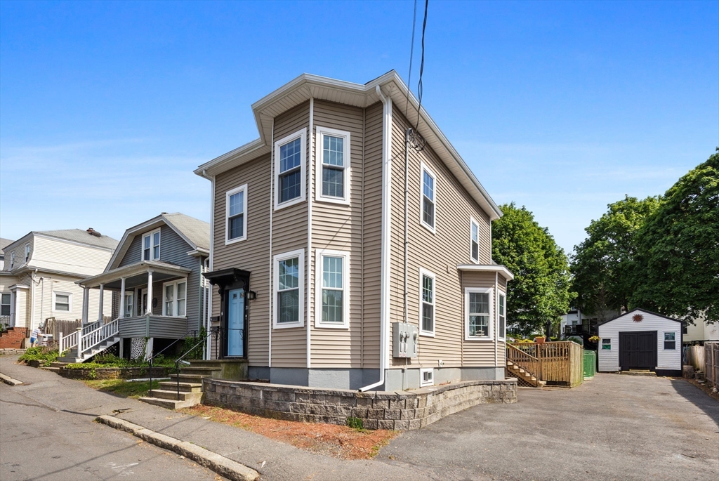21 Laurel St