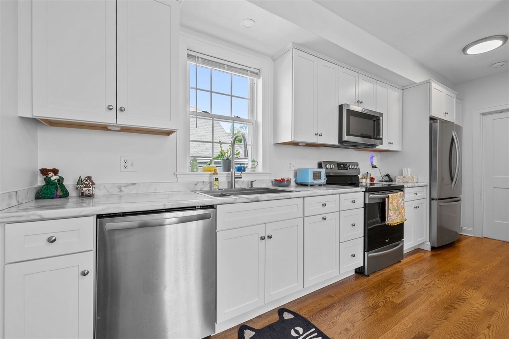 21 Laurel St
