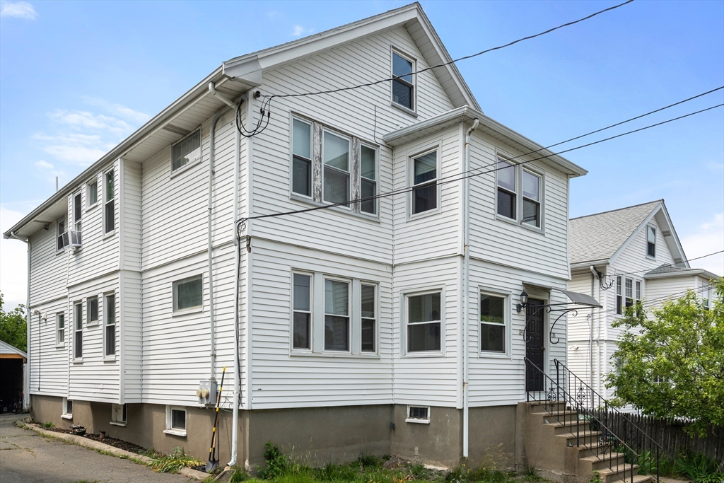 124-126 Chapman St